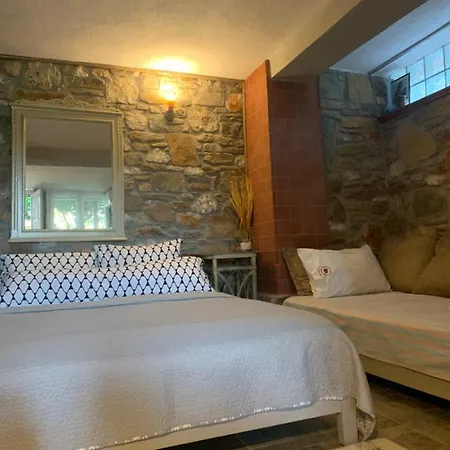 Petrino House Apartment